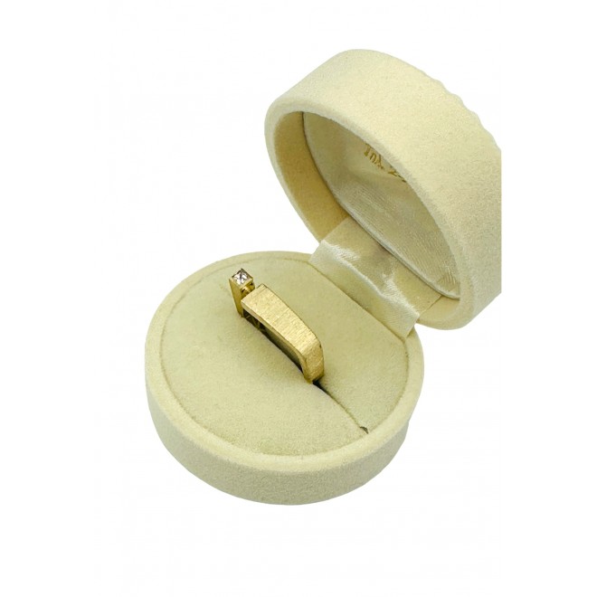 Women's ring