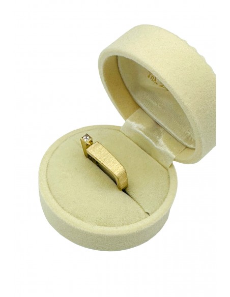 Women's ring