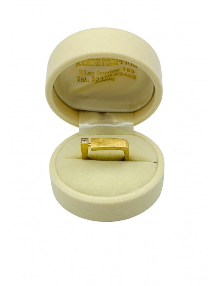 Women's ring