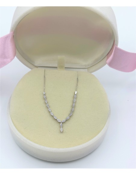 Women's necklace