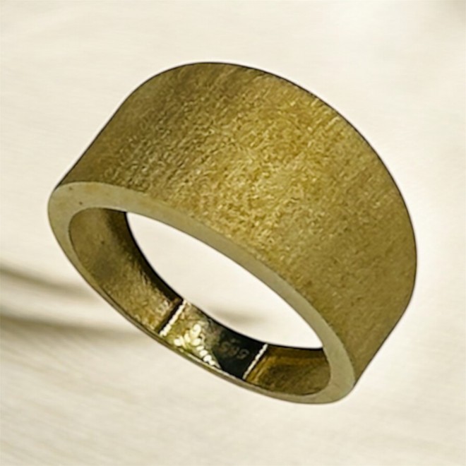 Women's ring