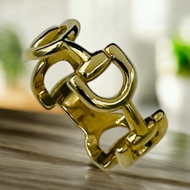 Women's ring